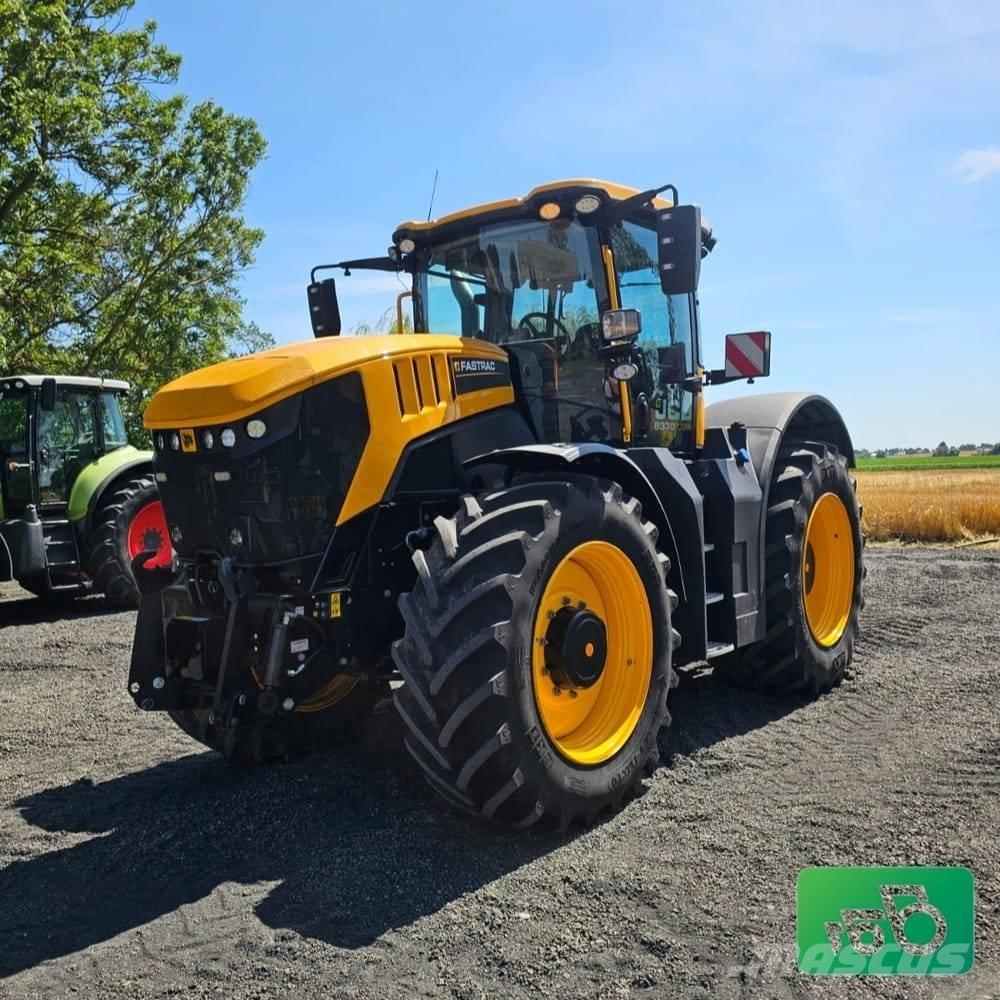 JCB FASTRAC 8330 Traktori