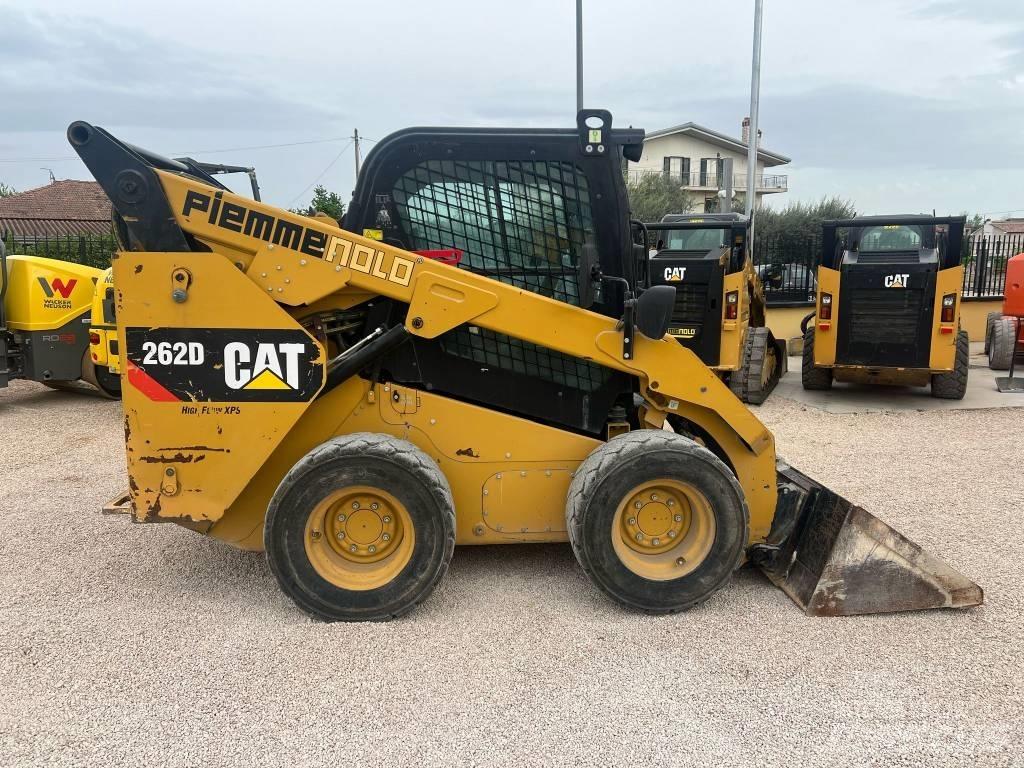 CAT 262 D Lietoti riteņu kompaktiekrāvēji