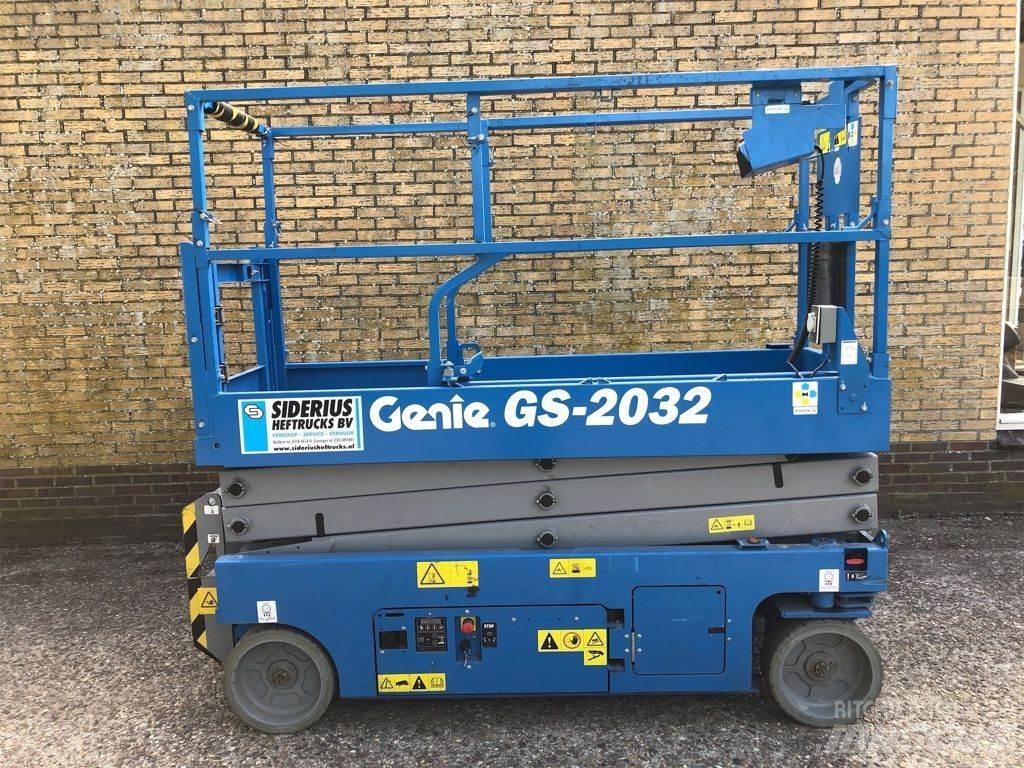 Genie GS2032 Šķerveida pacēlāji