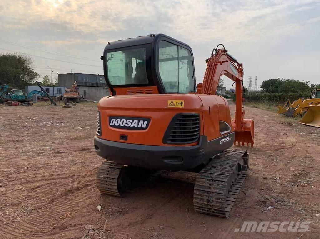 Doosan DX 55 Mini ekskavatori < 7 t
