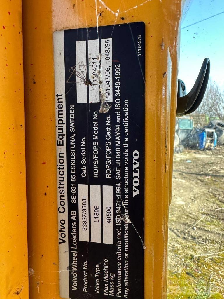Volvo L 180 E CABIN Kabīnes un interjers