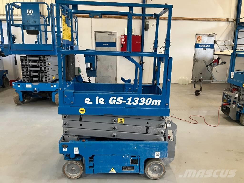 Genie GS 1330 Šķerveida pacēlāji