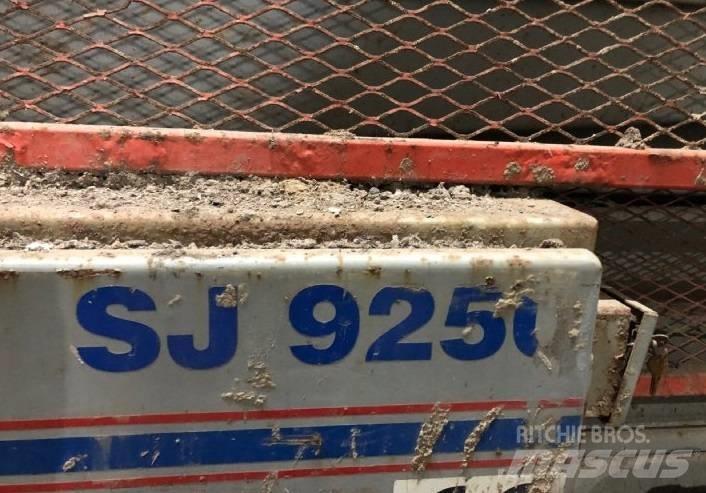 SkyJack SJ 9250 Šķerveida pacēlāji