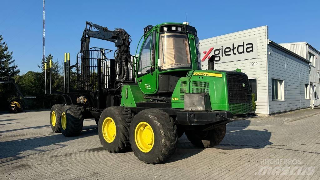 John Deere 1210 E Forvarderi