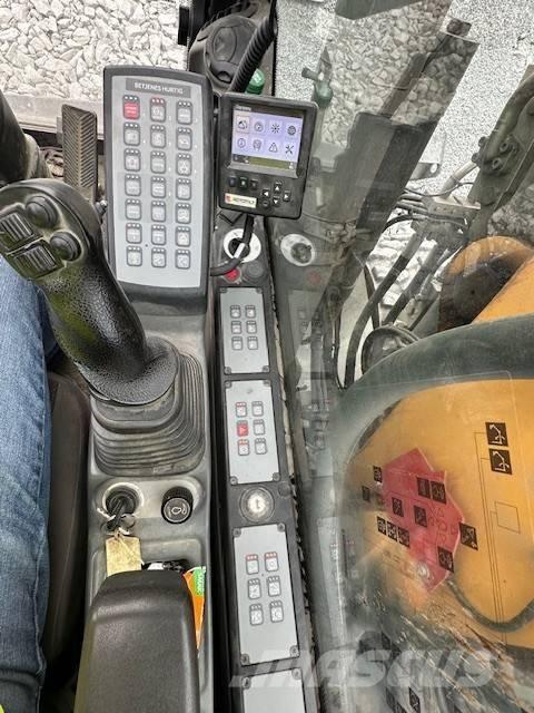 Liebherr A 916 Ekskavatori uz riteņiem