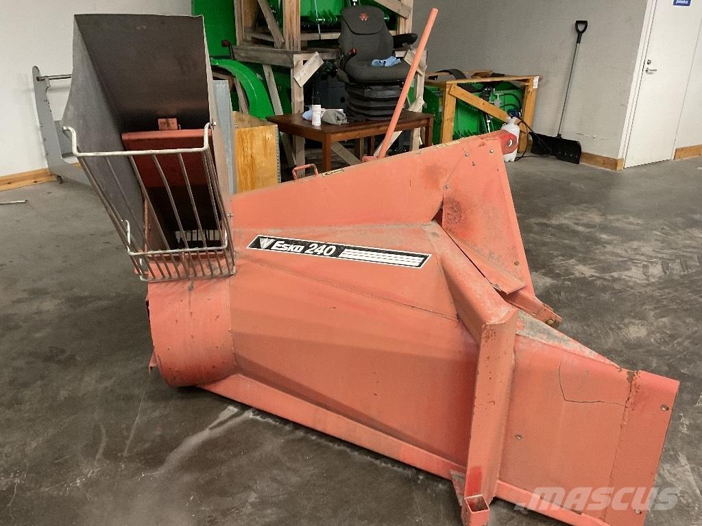 Esko 240 Sniega metēji
