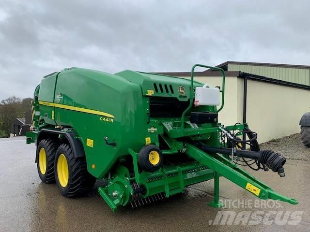 John Deere C441 R Rituļu preses