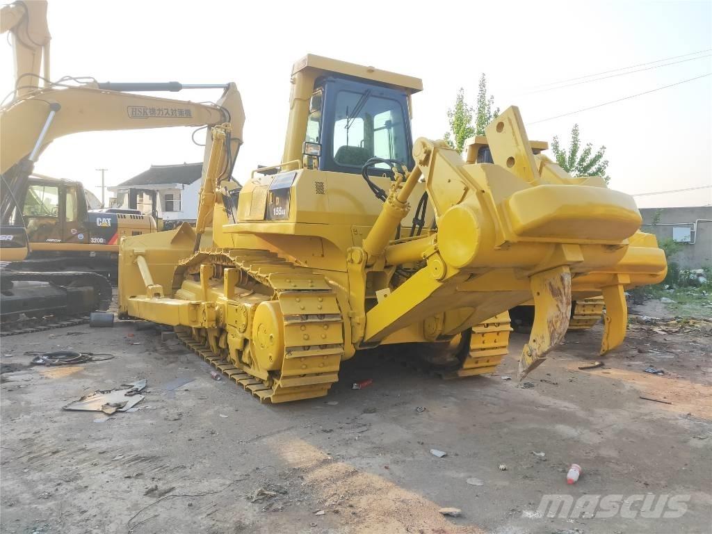 Komatsu D155AX-5 Kāpurķēžu buldozeri