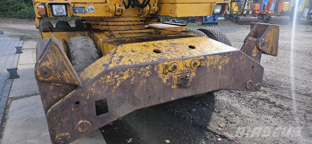 Liebherr A902 Ekskavatori uz riteņiem