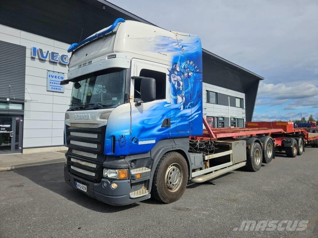 Scania R580 6x2 Treileri ar āķi