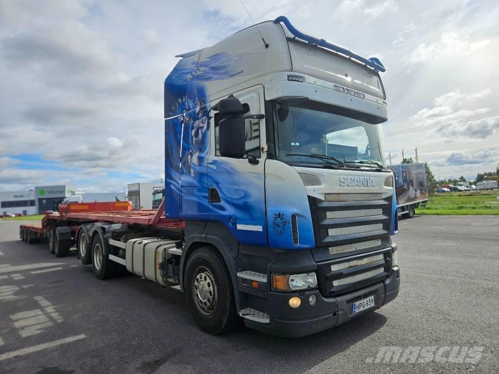 Scania R580 6x2 Treileri ar āķi