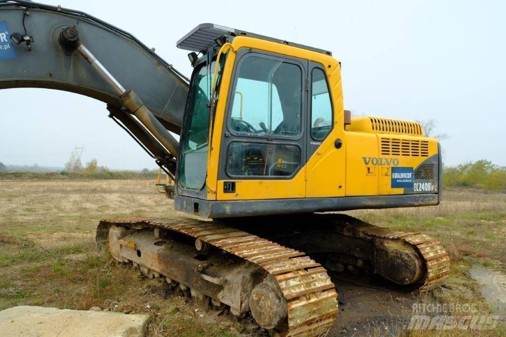 Volvo EC 240 kabina Kabīnes un interjers