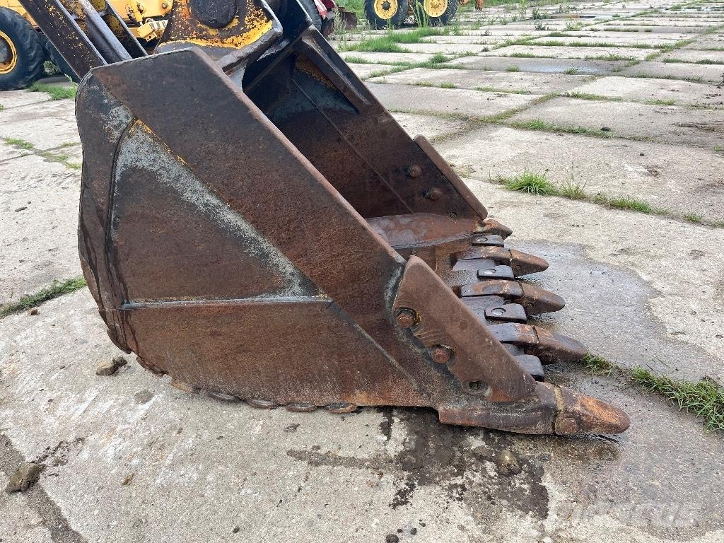 Komatsu PC 300-8 Kāpurķēžu ekskavatori