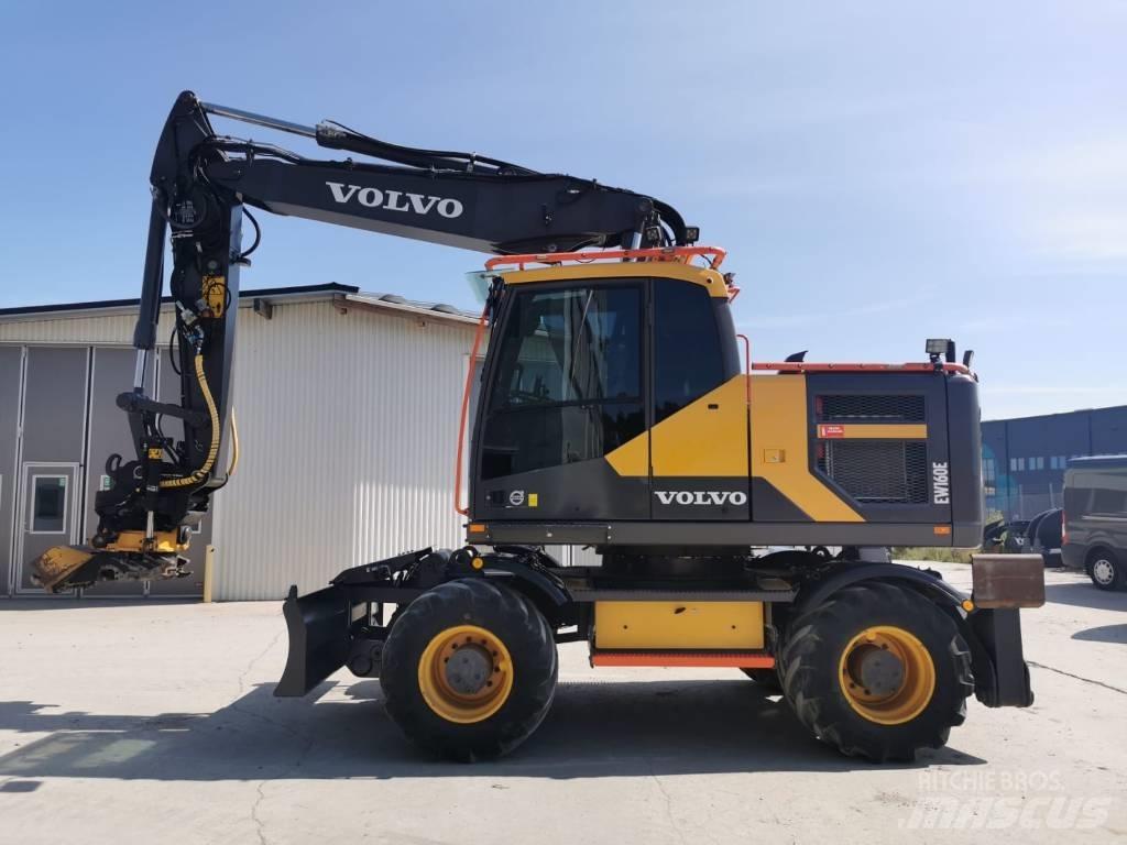 Volvo EW160E Ekskavatori uz riteņiem