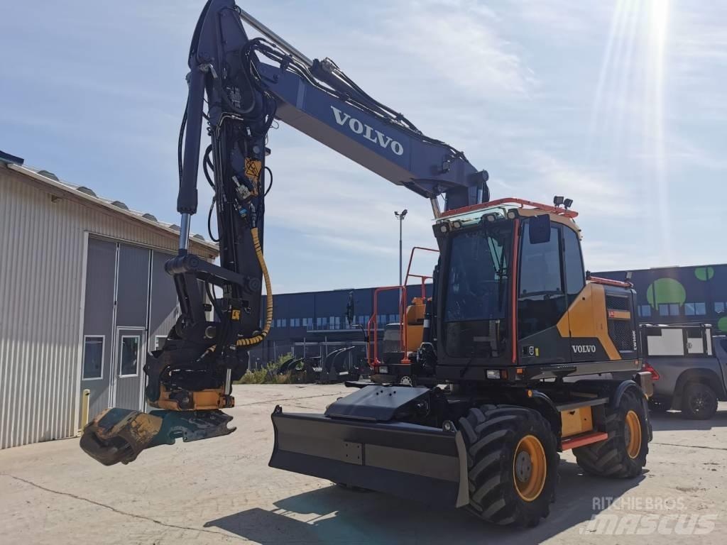 Volvo EW160E Ekskavatori uz riteņiem
