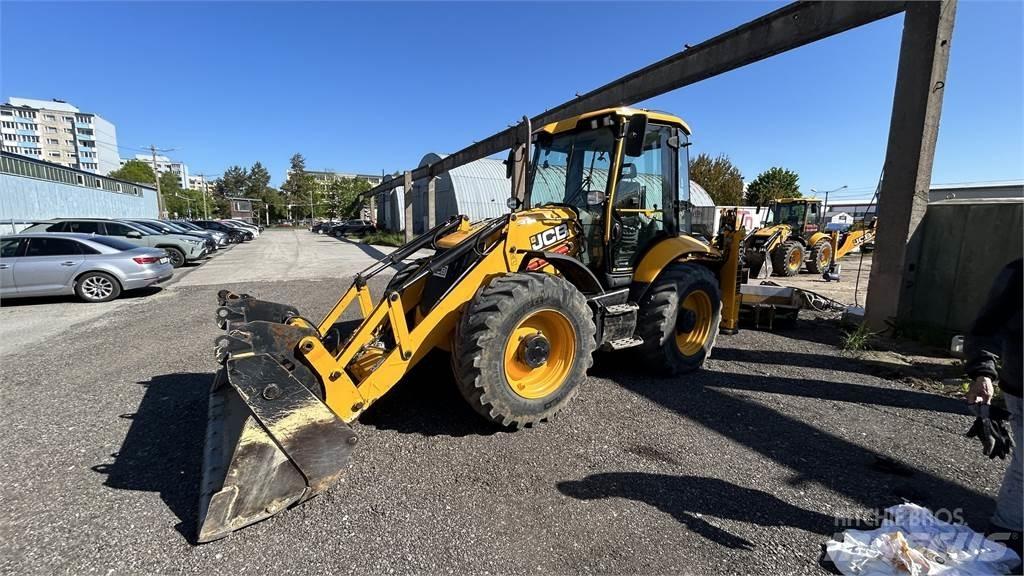 JCB 4CX PRO Ekskavatori-iekrāvēji
