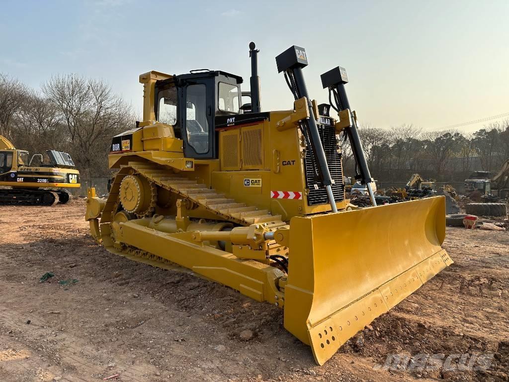 CAT D 8 R Kāpurķēžu buldozeri