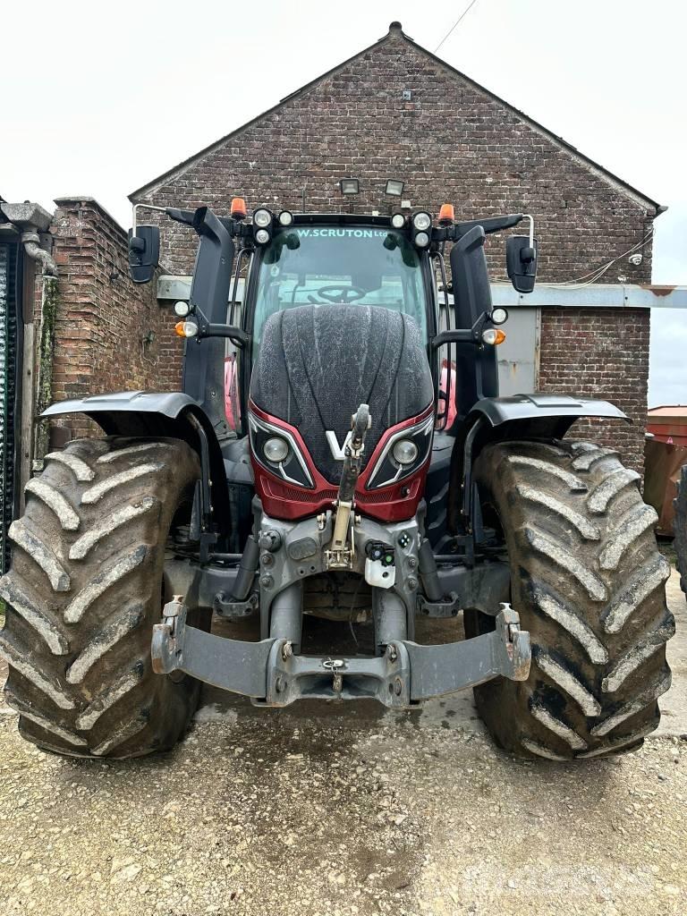 Valtra T 234 V Traktori
