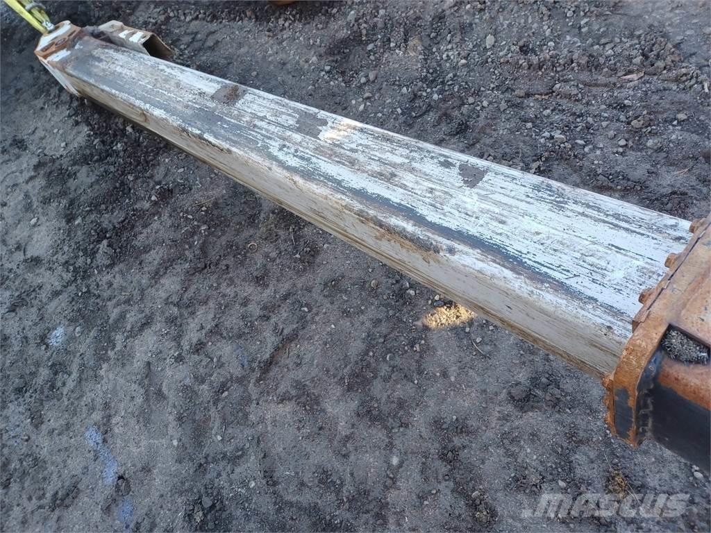 Komatsu 200H Mežizstrādes mašīnu krāni