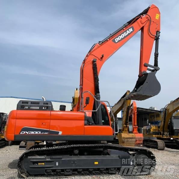 Doosan DX 300 LC-9C Kāpurķēžu ekskavatori