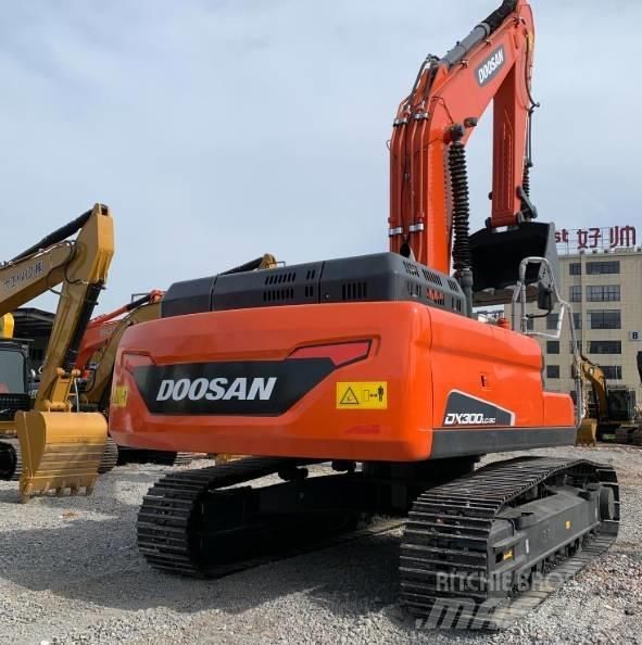 Doosan DX 300 LC-9C Kāpurķēžu ekskavatori