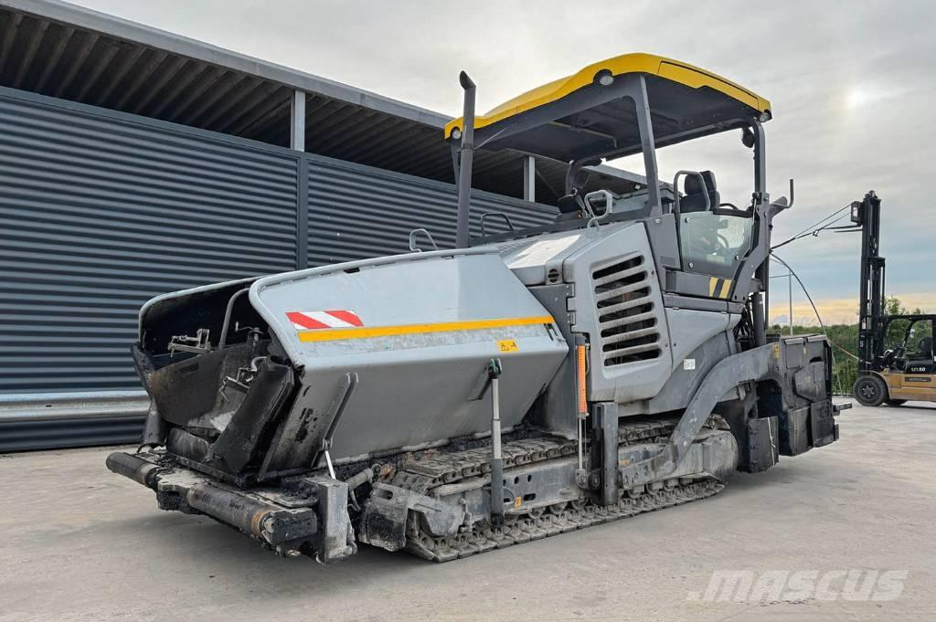 Vögele SUPER 1900-3I Asfalta klājēji