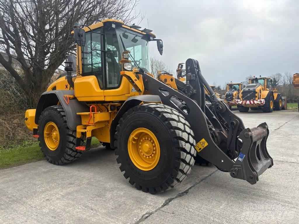 Volvo L90H Iekrāvēji uz riteņiem