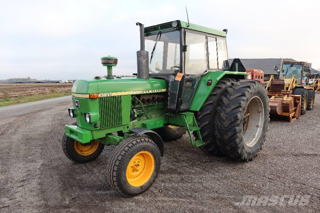 John Deere 3130 Traktori