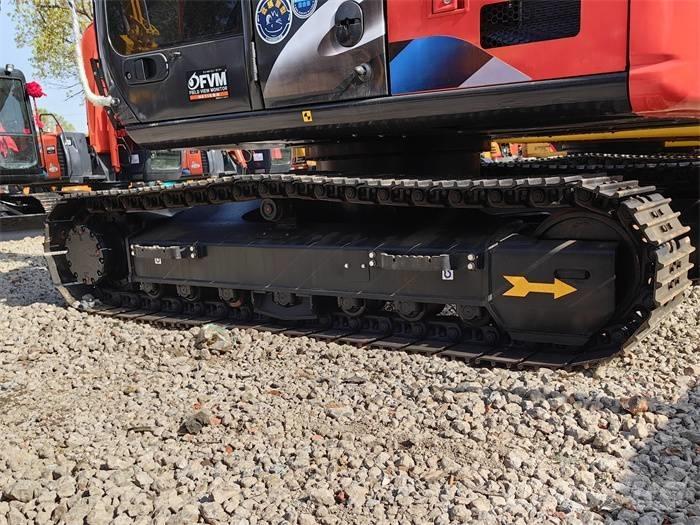 Hitachi ZX 130 Kāpurķēžu ekskavatori