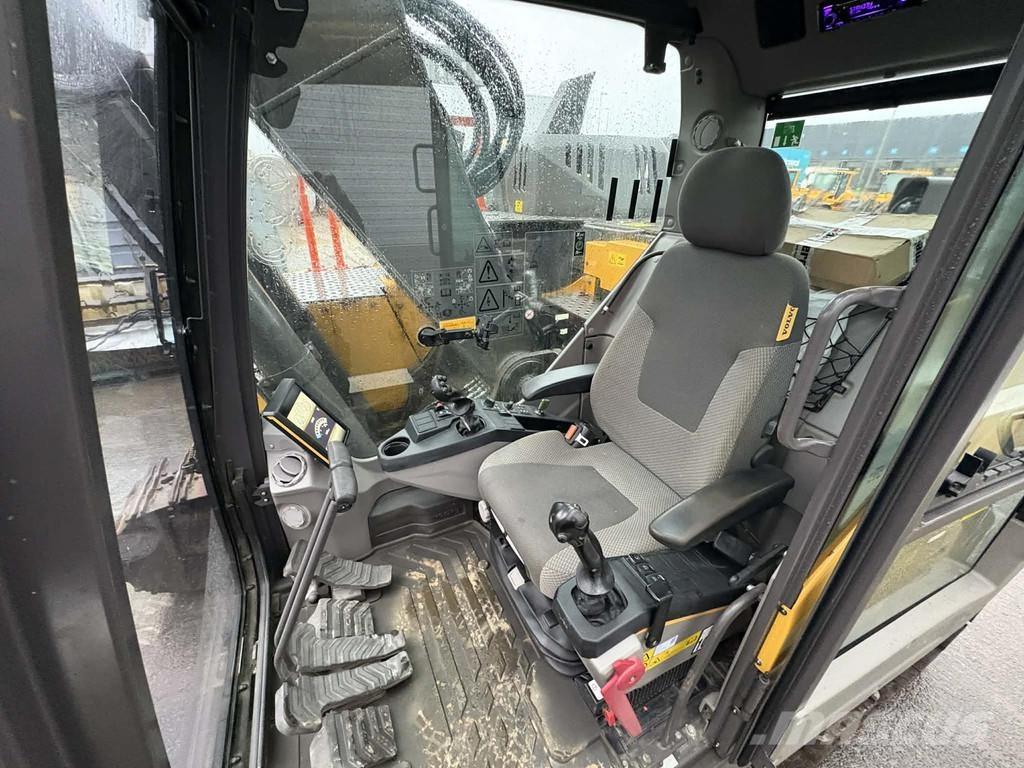 Volvo ECR235EL Īpašie ekskavatori