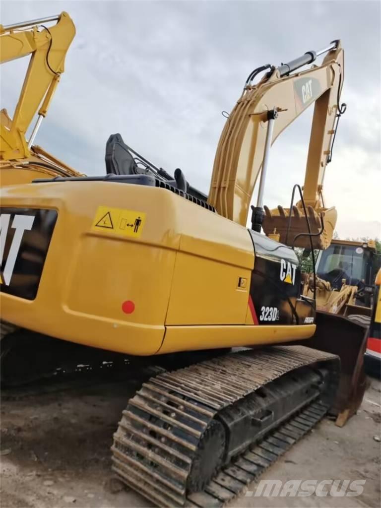 CAT 323 GC Kāpurķēžu ekskavatori