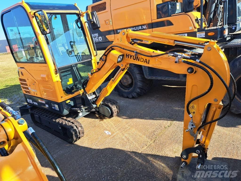 Hyundai R18-9AK Mini ekskavatori < 7 t