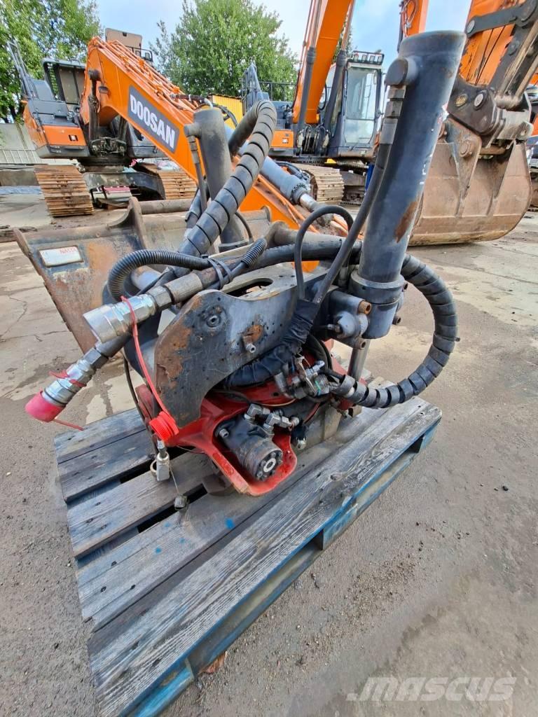 Doosan DX140W-5 Ekskavatori uz riteņiem