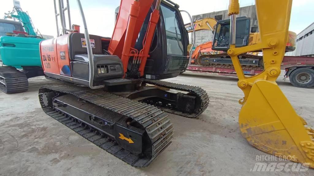 Hitachi ZX 120 Kāpurķēžu ekskavatori