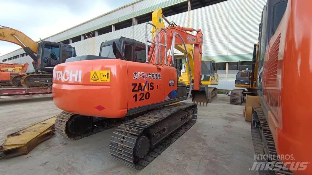 Hitachi ZX 120 Kāpurķēžu ekskavatori