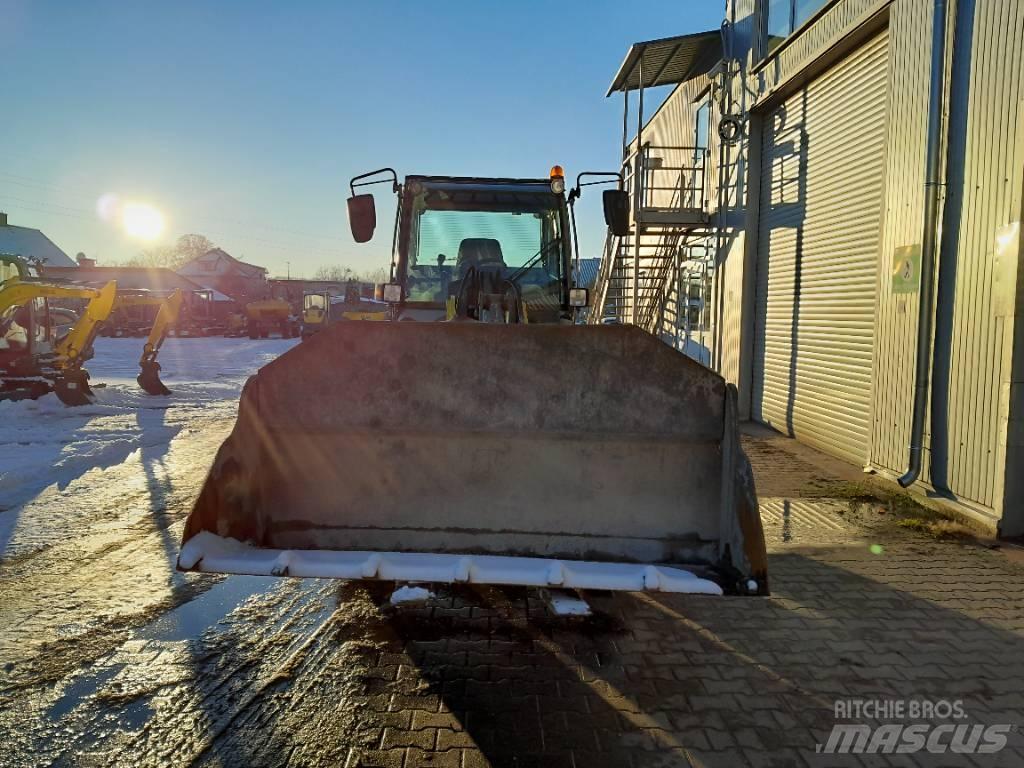 Wacker Neuson 8115 Iekrāvēji uz riteņiem