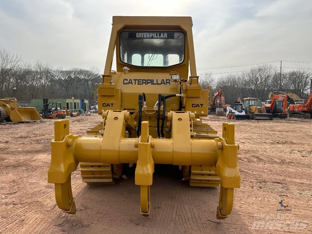CAT D7G Kāpurķēžu buldozeri