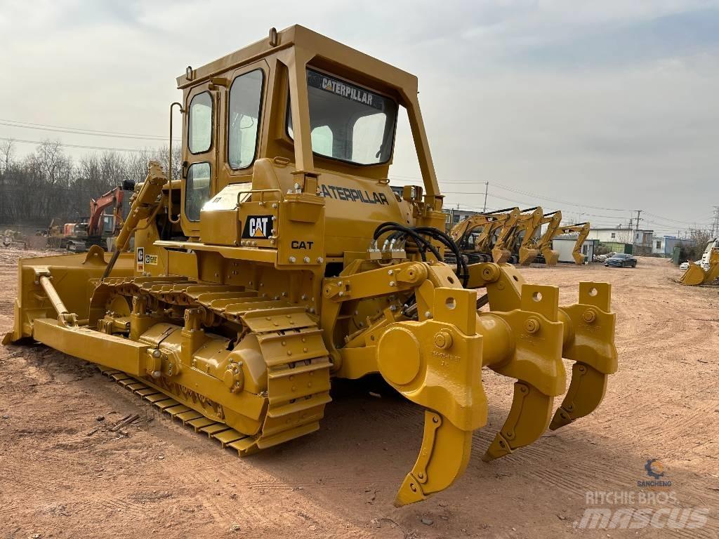 CAT D7G Kāpurķēžu buldozeri