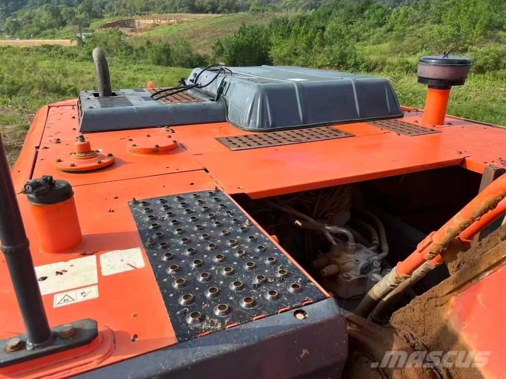 Hitachi ZX360H-5G Kāpurķēžu ekskavatori