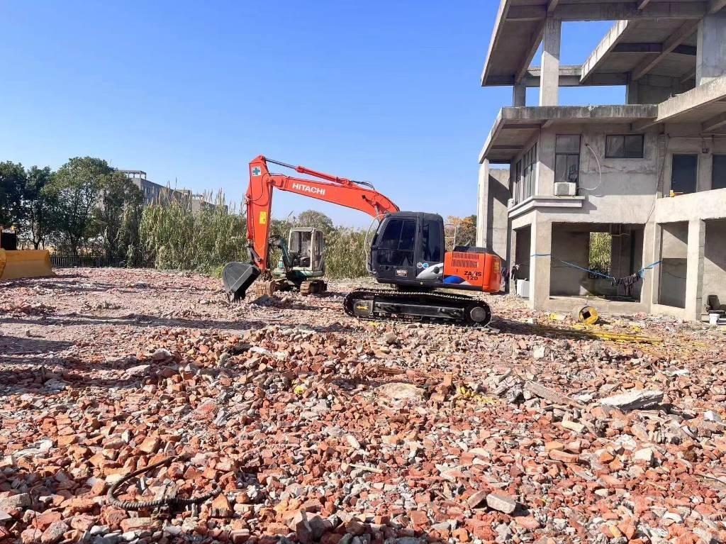 Hitachi ZX 120-6 Kāpurķēžu ekskavatori