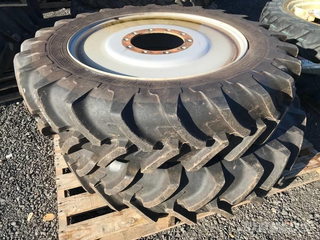  Misc Row Crop Welded Riepas, riteņi un diski