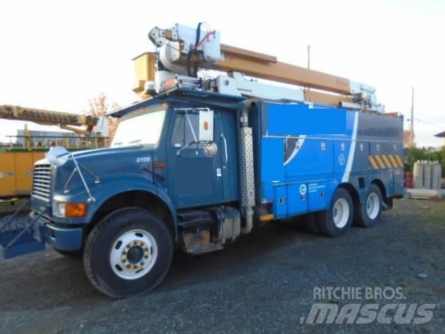 International F 4900 Pacēlāji uz automašīnas bāzes