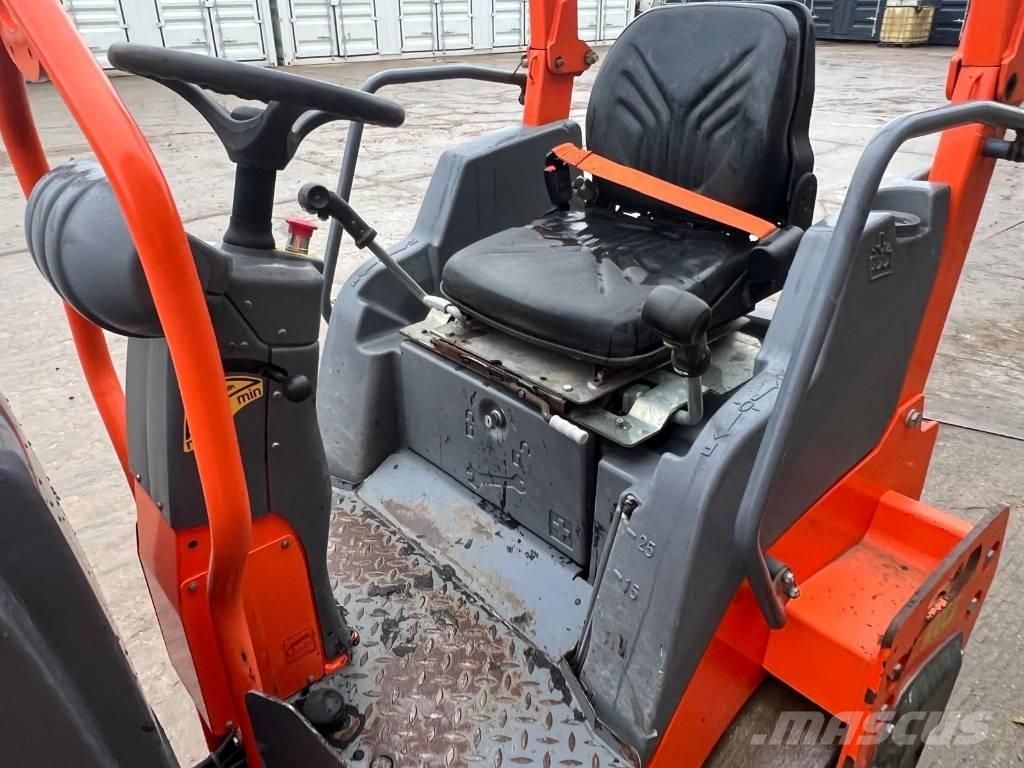 Hamm HD 12 VV Divvalču grunts veltņi