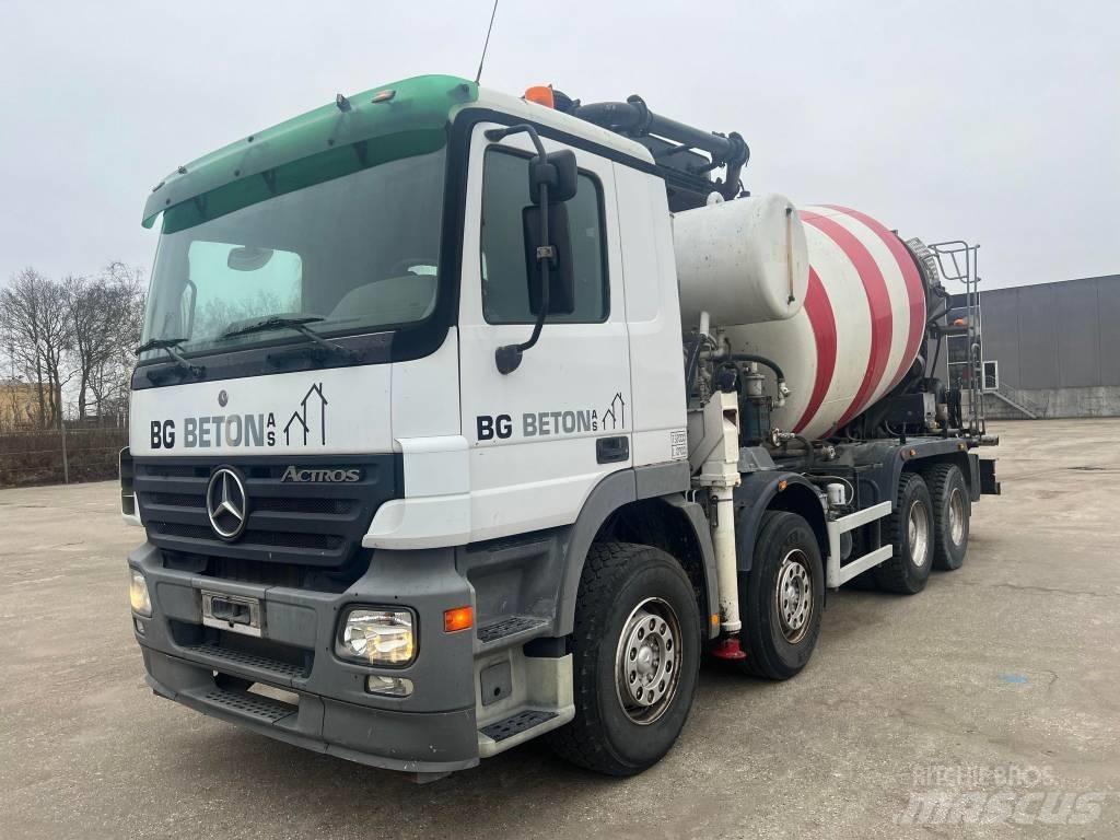 Mercedes-Benz 3244 Kravas mašīna- betona sūknis