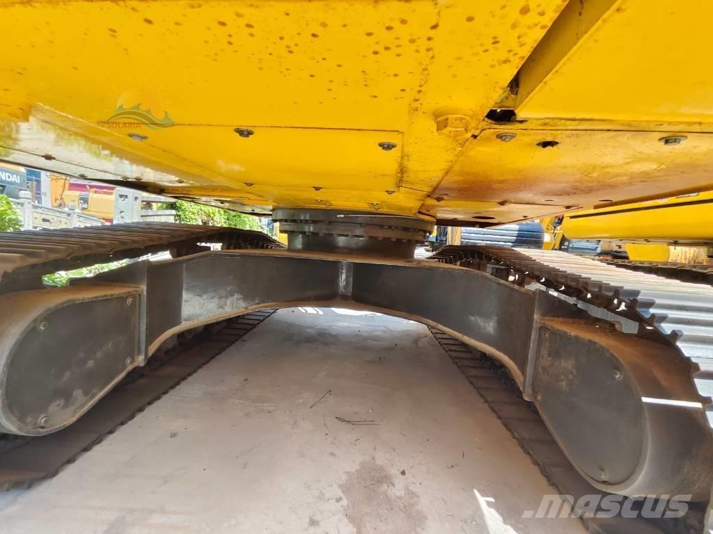 Komatsu PC 220-8 Kāpurķēžu ekskavatori