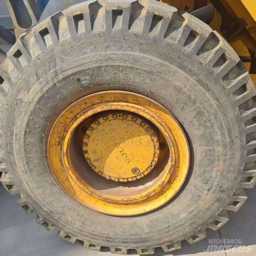 Volvo L 105 Iekrāvēji uz riteņiem