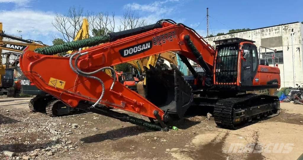 Doosan DX340 Kāpurķēžu ekskavatori