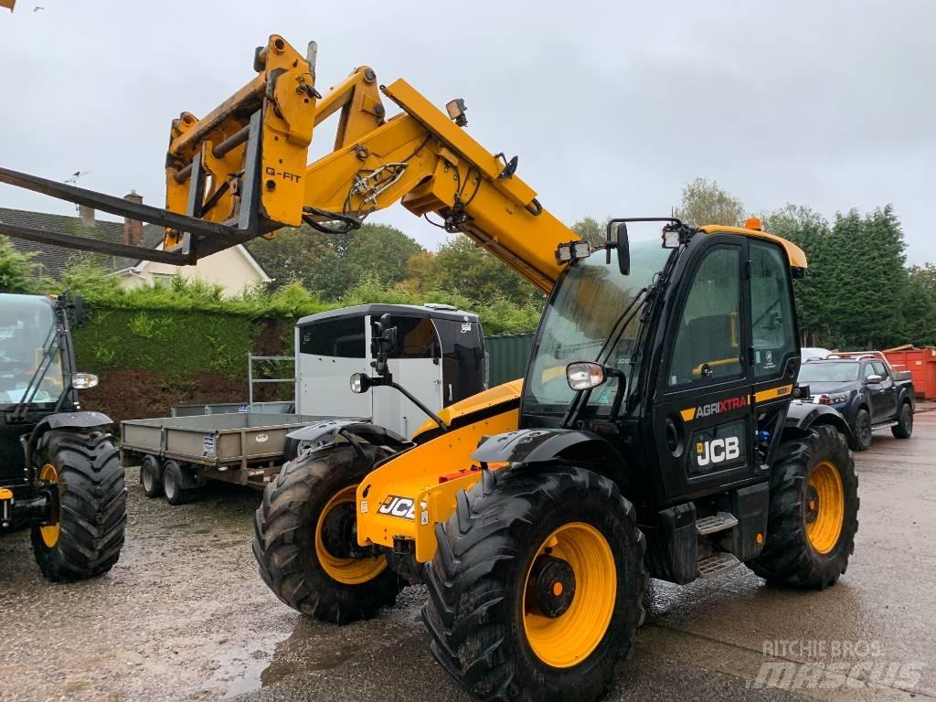 JCB 532-70 AGX Lauksaimniecības pacēlāji