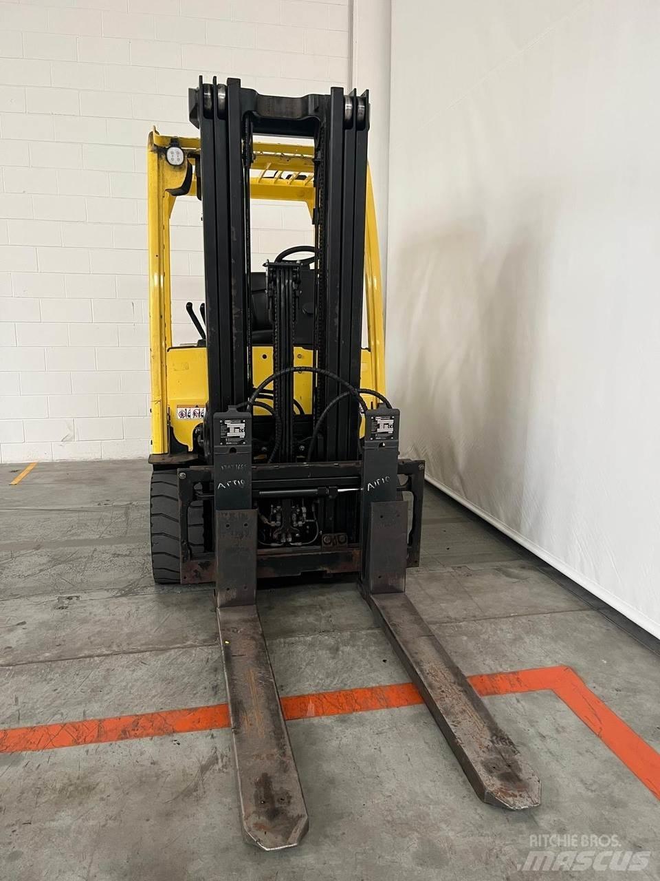 Hyster J3.0XN Elektriskie iekrāvēji