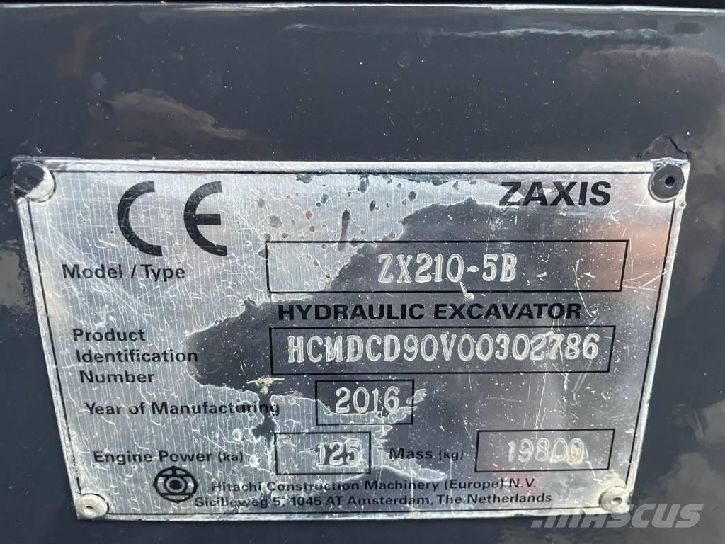 Hitachi ZX 210 LC-5B Kāpurķēžu ekskavatori